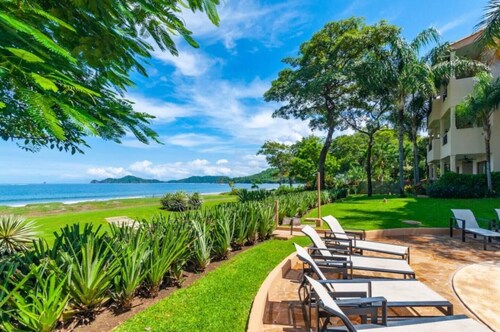 Playa Hermosa Beachfront 3BR Condo • Ocean View • Pool Access • 2nd Floor • Sol y Mar 4B