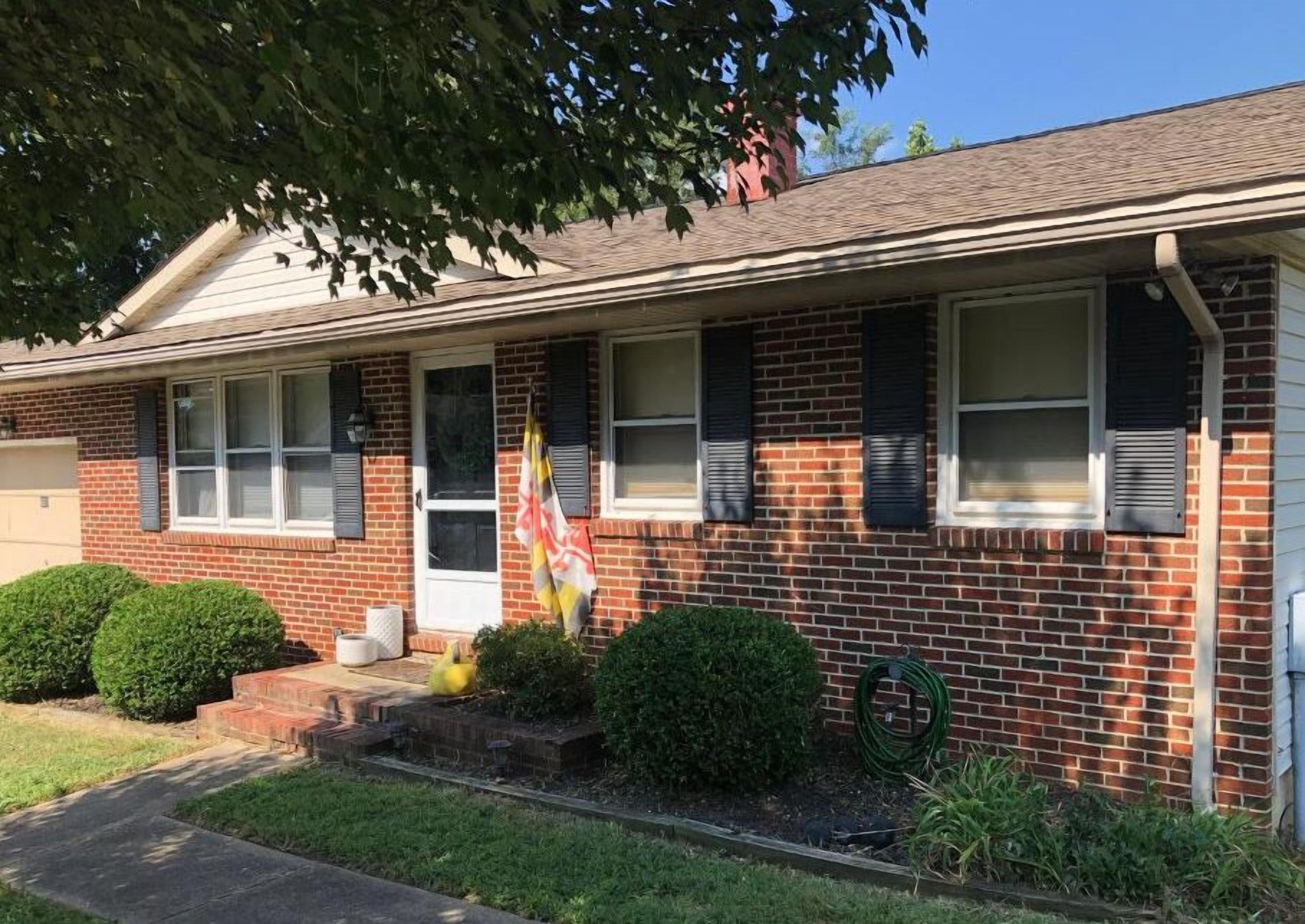 Charming furnished rental for long term stays in Severna Park