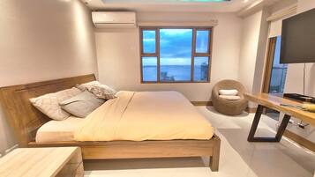 3 Schlafzimmer, Zimmersafe, Schreibtisch, Bügeleisen/Bügelbrett