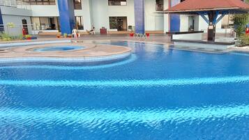 Piscine extérieure