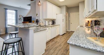 Family Home with Private Backyard and Garage!