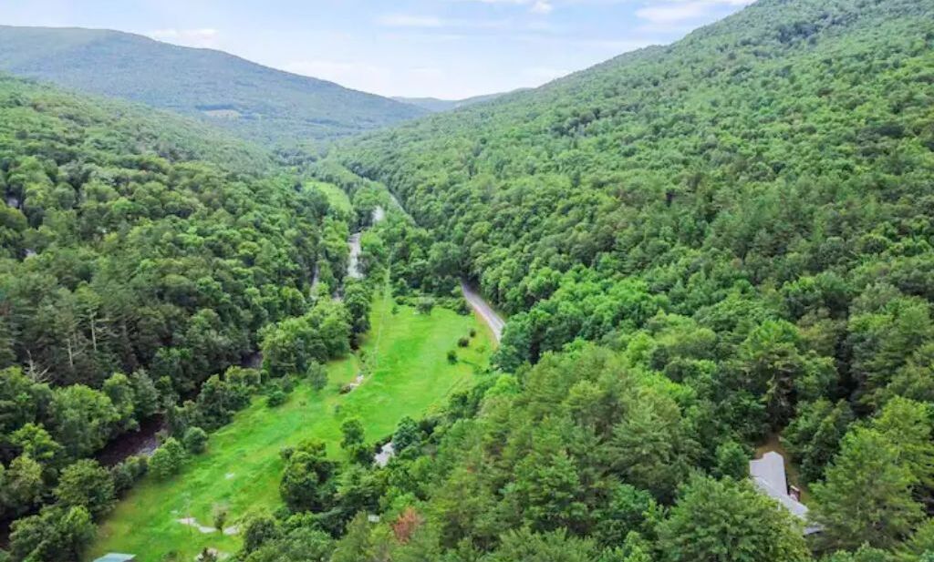 ENTIRE HOUSE - Private Vermont House on 52 acres