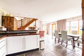Interior - Stunning, Scenic & Cosy - Luxury Rural Hideaway (Blairgowrie)