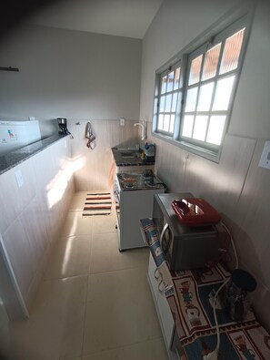 Apartment | Eigene Küche | Großer Kühlschrank, Mikrowelle, Ofen, Toaster