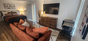 1 bedroom, iron/ironing board, WiFi, bed sheets