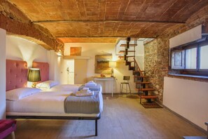 4 Schlafzimmer, Bügeleisen/Bügelbrett, WLAN, Bettwäsche