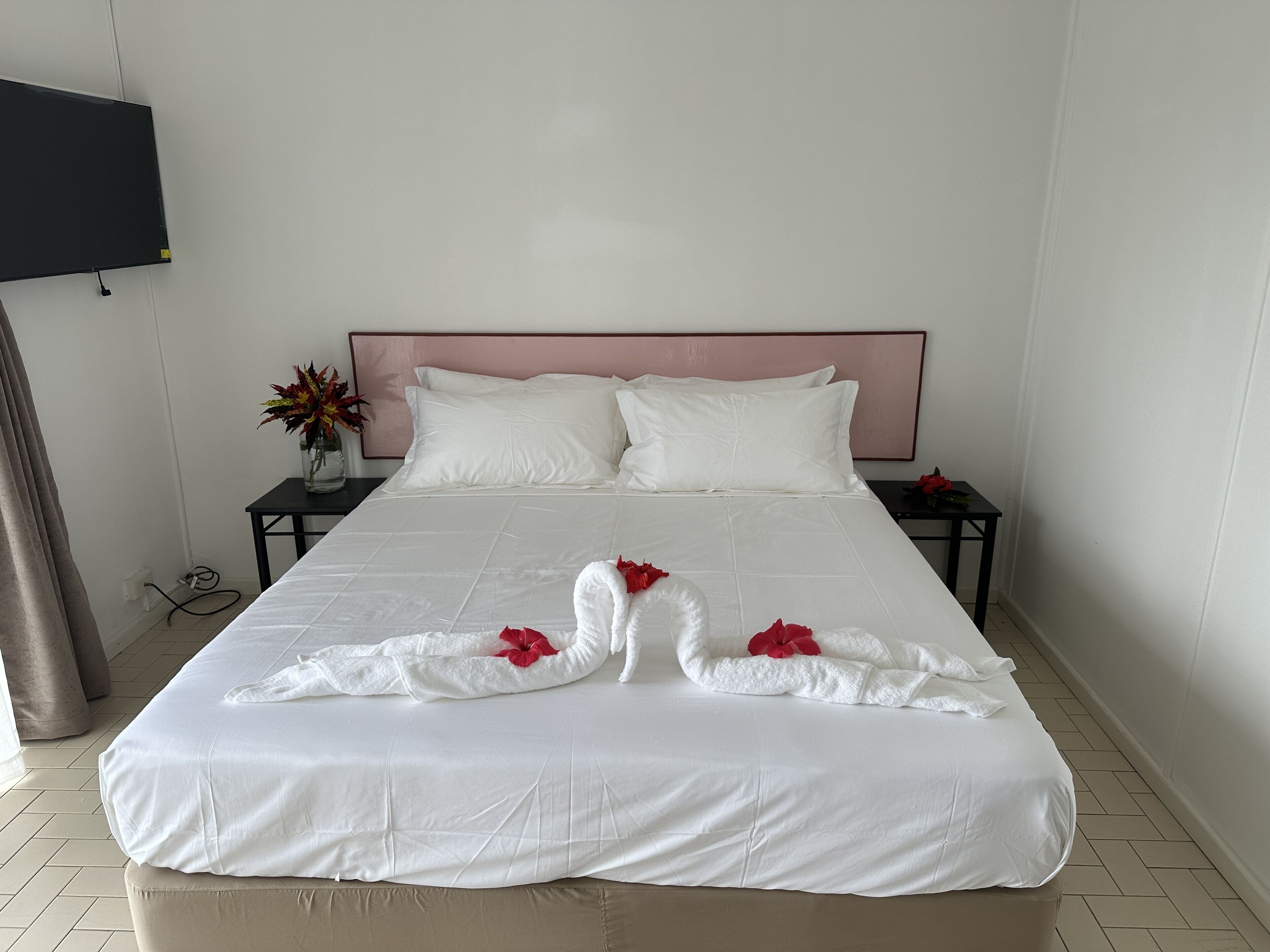 family suite | 1 bedroom, desk, laptop workspace, free wifi