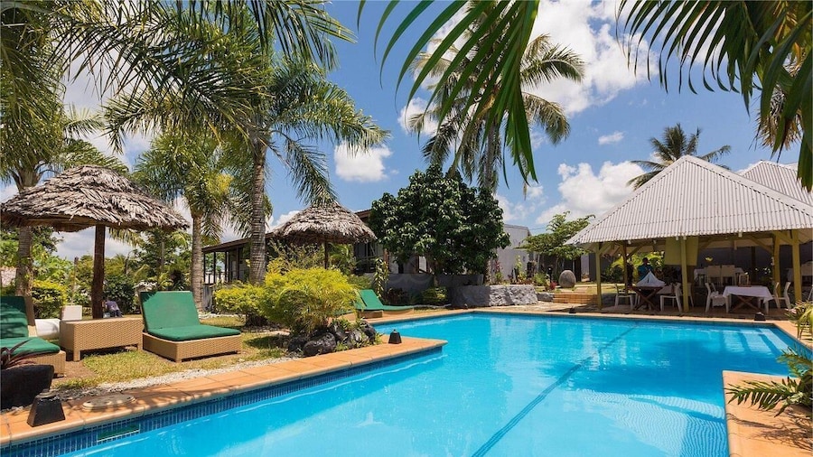 Coconut Palms Resort & Diamond Casino