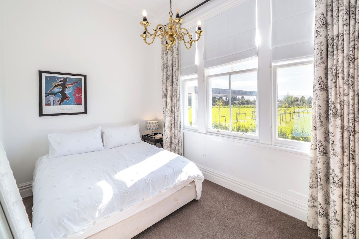 4 bedrooms, iron/ironing board, WiFi (free), bed sheets