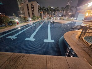 Pool - Manila BayView Rental-Luxury 5BR 4BA Condo w/ 2 Balconies,  Ocean View, Pool (Manila)