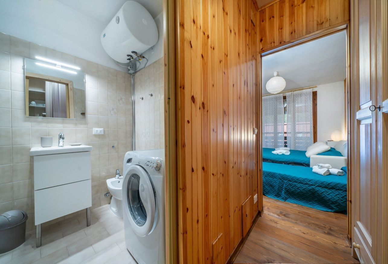 Doccia, asciugacapelli, bidet, asciugamani