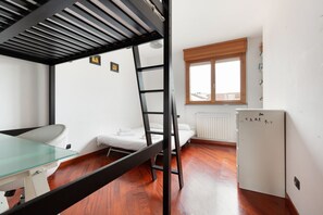 2 camere, ferro/asse da stiro, accesso a Internet, lenzuola