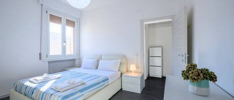 1 bedroom, iron/ironing board