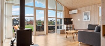 Underbart hem i Glesborg med bastu