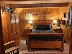Room - Lease only-Serene Lakes/Soda Springs-recently updated (Soda Springs)