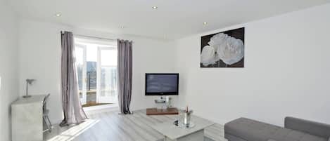 Apartment, 2 Bedrooms (Belgrave Mansions) | Living area