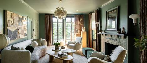 スマートテレビ、書斎 / ワークスペース