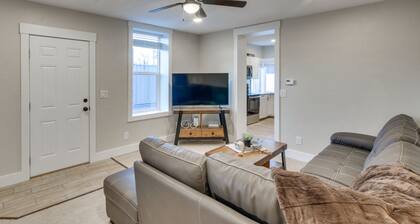 Smart TV + Central A/C! Stylish Logan Retreat