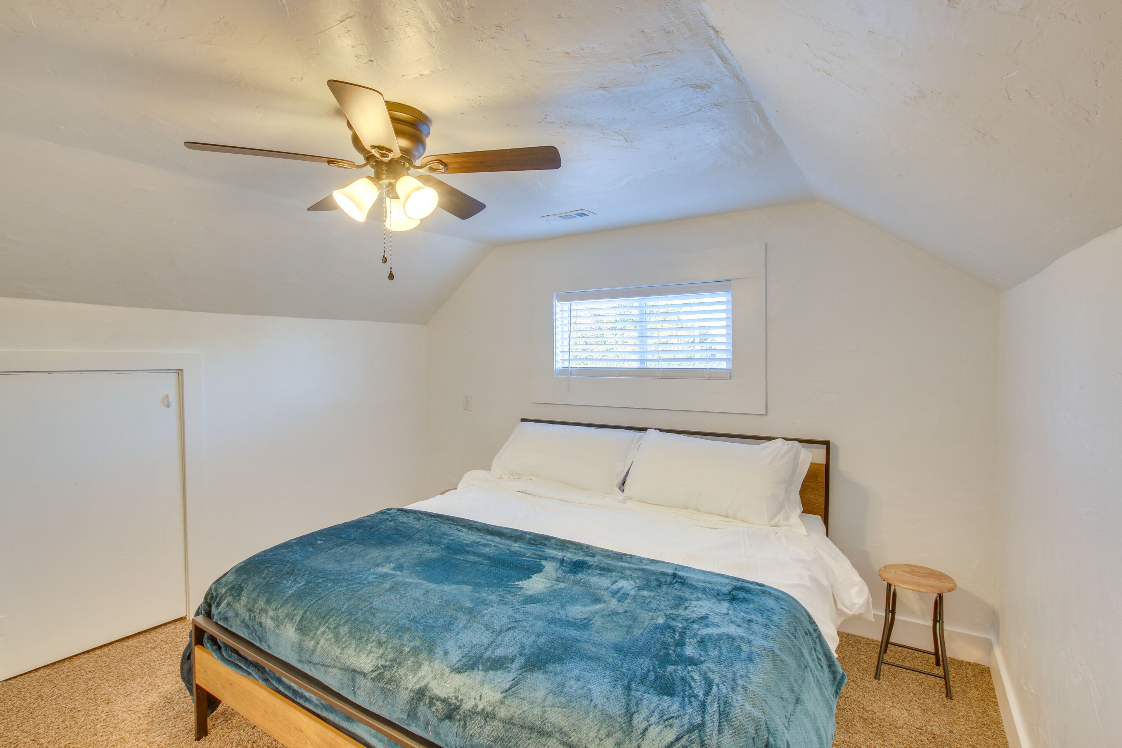 1 bedroom, internet, bed sheets