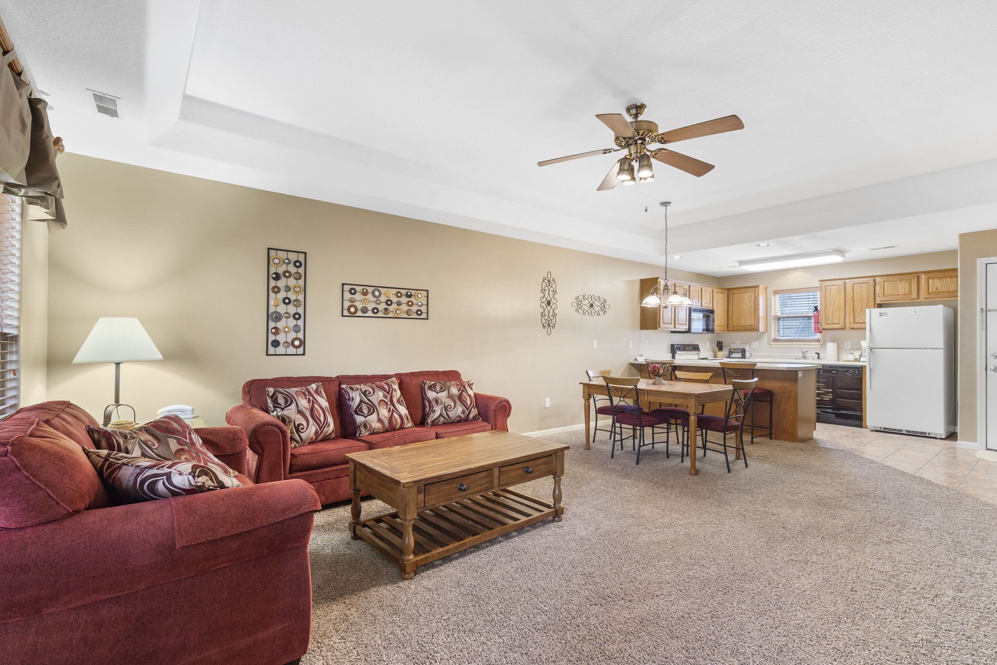 Smart TV, fireplace, DVD player