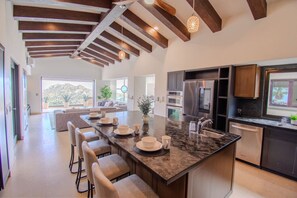 Fridge, microwave, oven, stovetop - Unreal Views & Plenty of Fun. Winter Deals! (Cabo San Lucas)