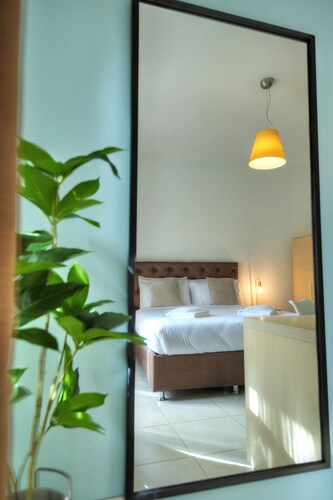 Large & modern 3bedroom in prime location WPAC1-1