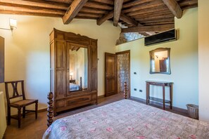 2 quartos, Wi-Fi de cortesia, roupa de cama