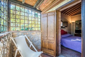 1 bedroom, free WiFi, bed sheets - Apartment 'Agriturismo Ischieto - Il Cipresso' with Shared Pool, Wi-Fi and Air Conditioning (Rapolano Terme)