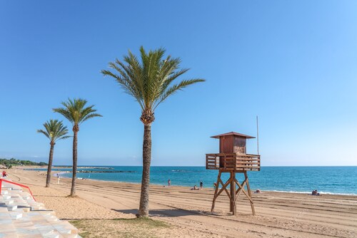 Apartment 'Central Modern 2bdr' with Shared Terrace, Wi-Fi and Air Conditioning