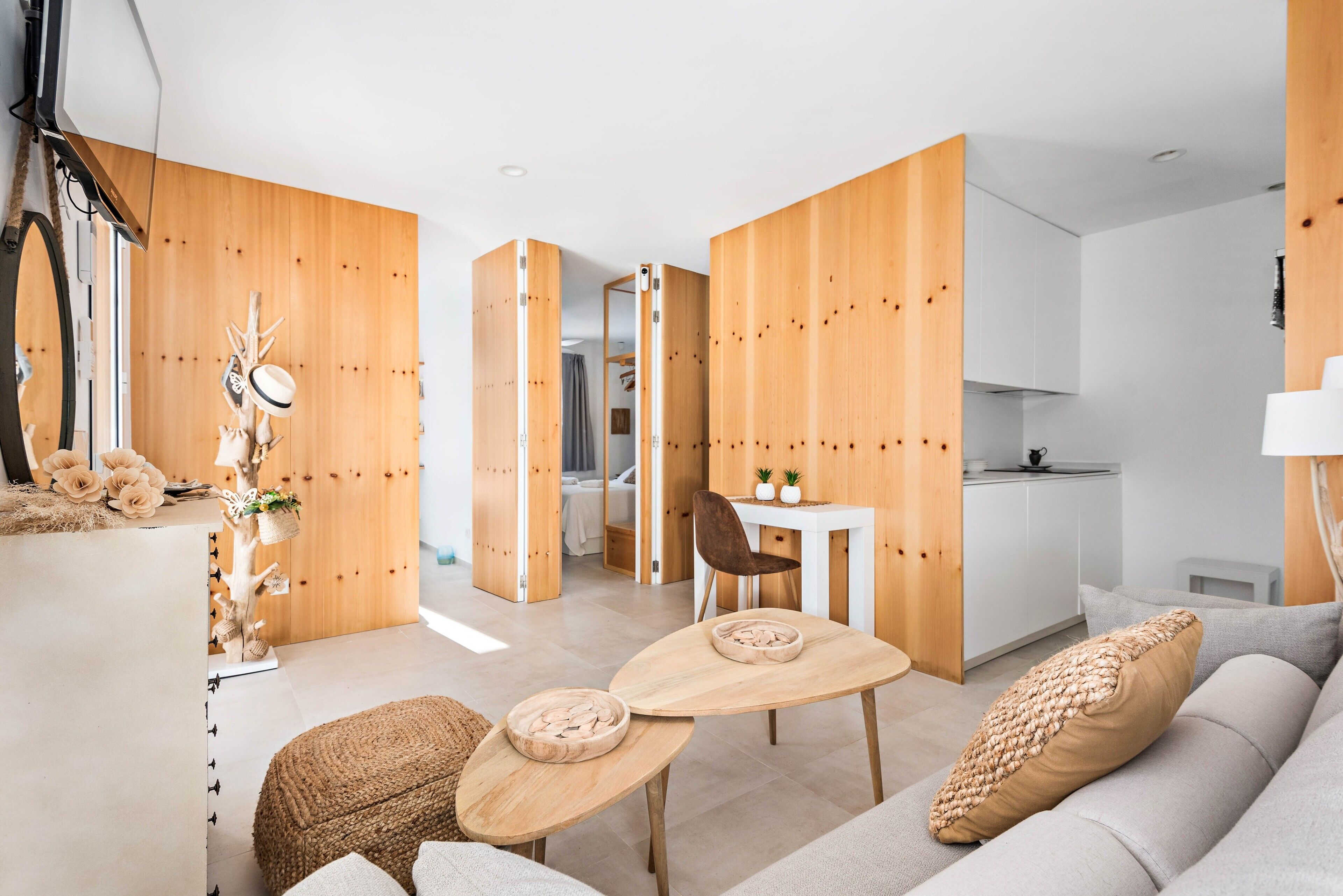 2 habitaciones, tabla de planchar con plancha y wifi gratis 