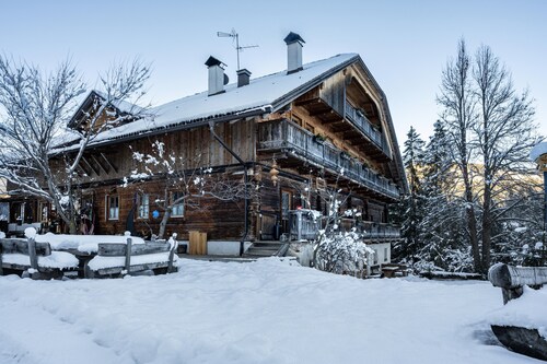 Apartment 'Lechnerhof 1' with Mountain View, Shared Garden and Wi-Fi