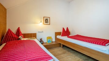 2 bedrooms, free WiFi, bed sheets
