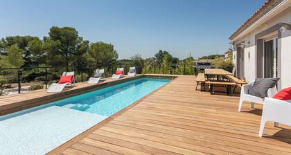 Villa "Le Golf St Thomas" mit privaten Terrassen, AuĂenpool und WLAN
