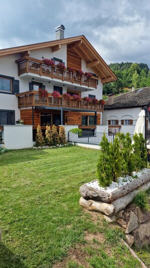 Exterior - Apartment 'La Sorgente Ville Di Fiemme' with Mountain View, Private Terrace and Wi-Fi (Carano)