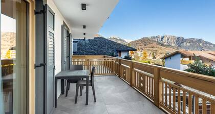 Ferienwohnung 'La Sorgente Ville Di Fiemme' mit Bergblick, privater Terrasse und WLAN