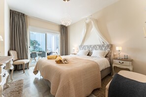 3 chambres, fer et planche à repasser, Wi-Fi gratuit, draps fournis