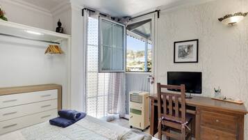 1 camera, ferro/asse da stiro, Wi-Fi gratuito, lenzuola