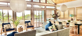 Luxe Angourie Couples Villa