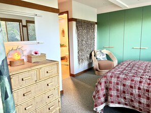 1 bedroom, desk, iron/ironing board, free WiFi - Luxe Angourie Couples Villa (Angourie)