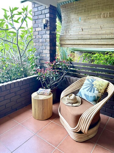 Luxe Angourie Couples Villa