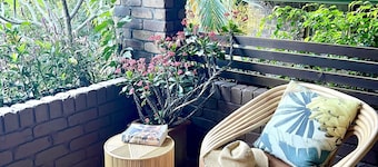 Luxe Angourie Couples Villa