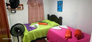 Rom – classic, privat bad (Air-conditioning) | Wi-fi (inkludert) og sengetøy