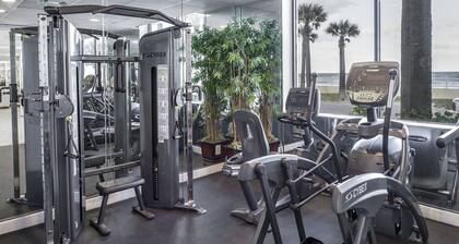 Ormond Beach | Ocean Breeze Escape | Beachfront & Resort Pools
