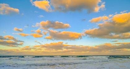 Ormond Beach | Ocean Breeze Escape | Beachfront & Resort Pools