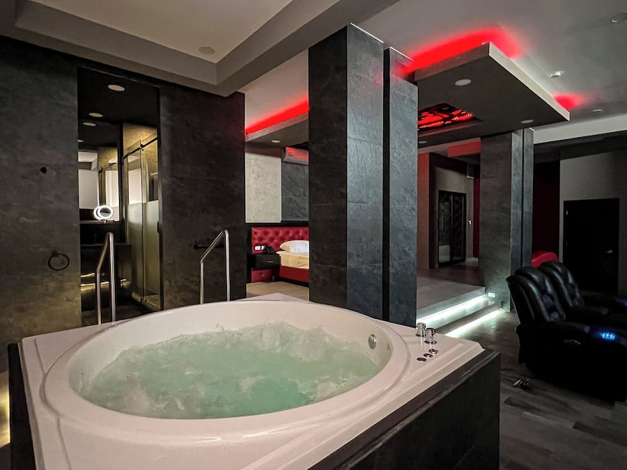 Suite monolocale Luxury, 1 camera da letto | Biancheria da letto di alta qualità, copriletto in piuma