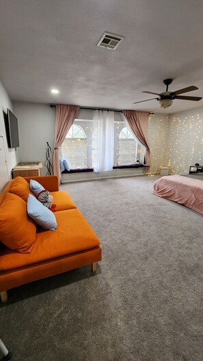 1 bedroom, WiFi, bed sheets - 1b1b suite near medical center SA (San Antonio)