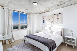 2 bedrooms, desk, iron/ironing board, travel cot - Coco Loco - Wynwood Miami (Miami)