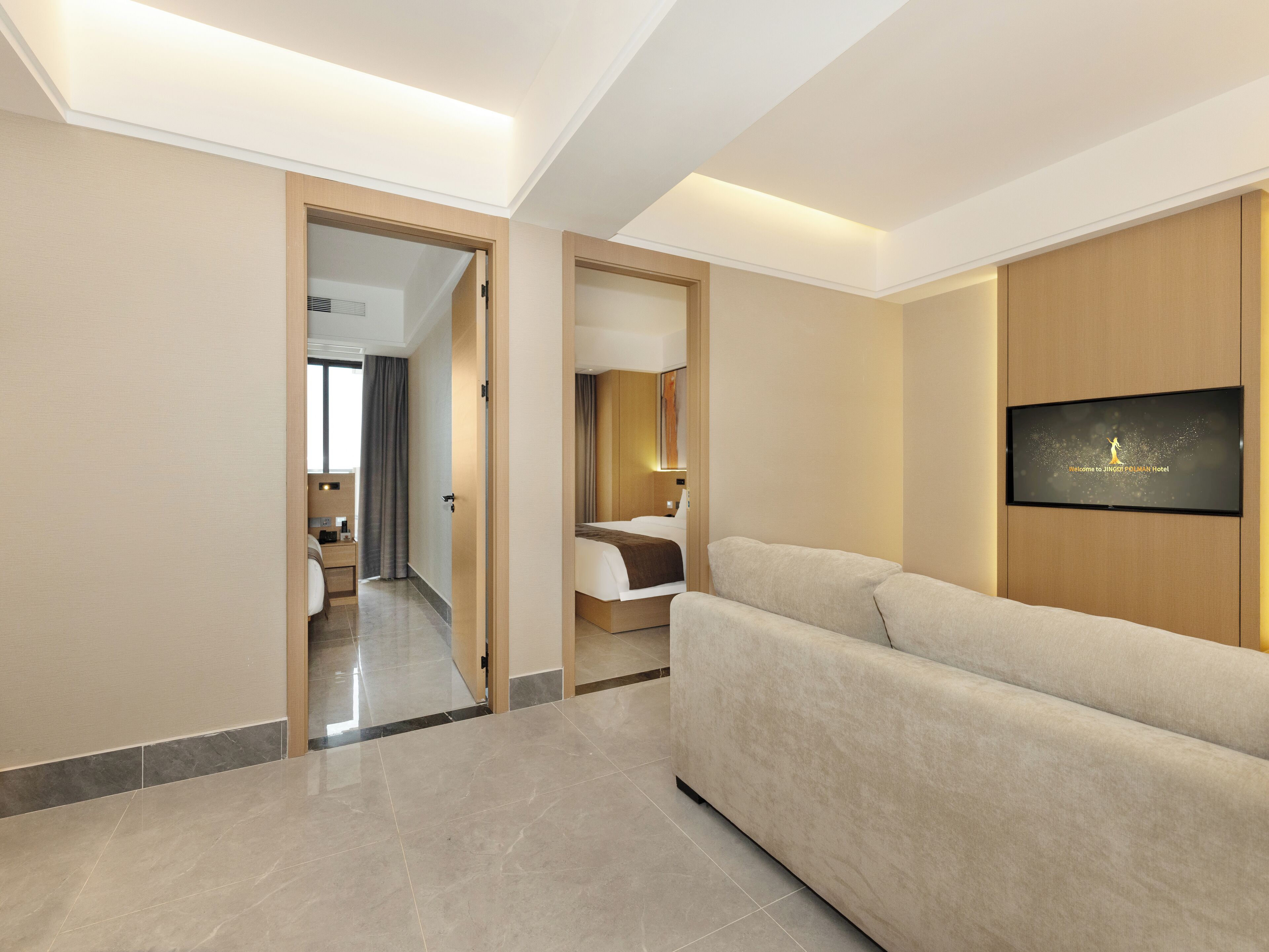 Family Suite | Minibar, in-room safe, desk, free WiFi