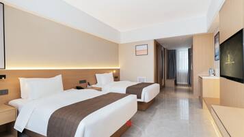 Deluxe Twin Room, 2 Bedrooms, City View | Minibar, in-room safe, desk, free WiFi