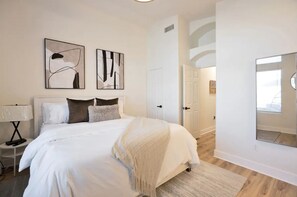 3 Schlafzimmer, Bügeleisen/Bügelbrett, WLAN, Bettwäsche